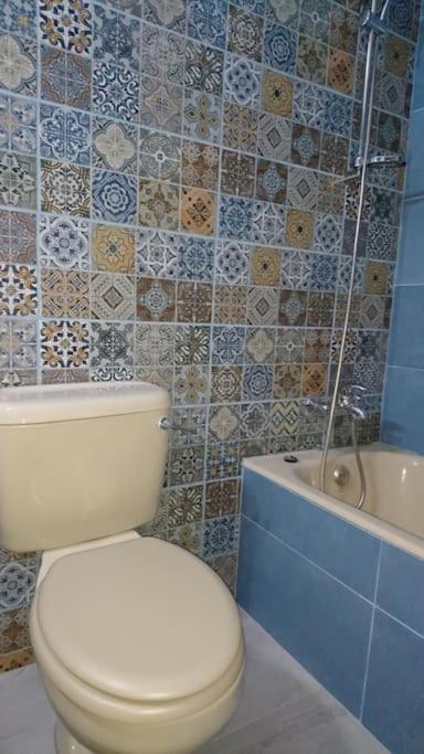 Apartment Isabella Court Townhouse Near Venus And Lidl *